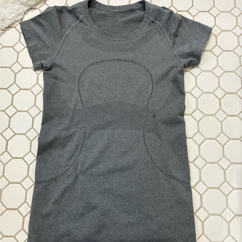Lululemon swiftly tech